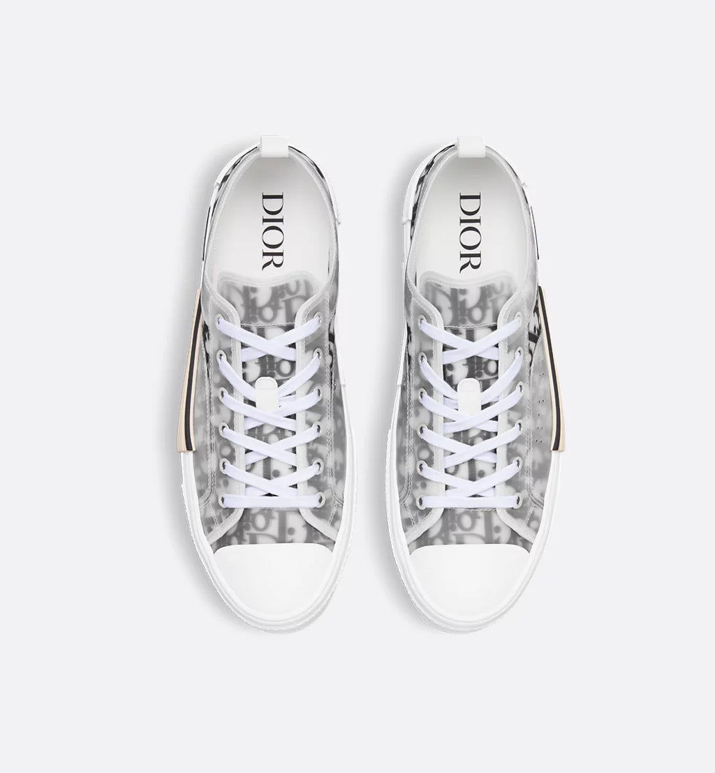 B23  Low-Top Sneaker
